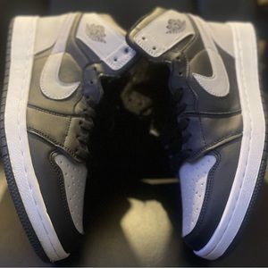 Jordan 1 Retro High “Shadows “ Brand New Size 9